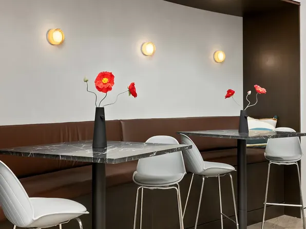 445 Grand Avenue image 29 of 38