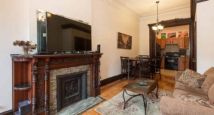 Rented by Compass | media 9