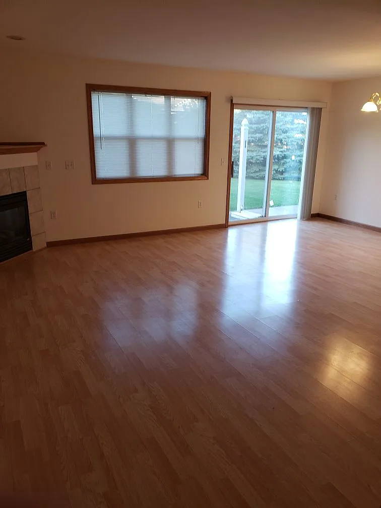 Building Photo - 3006 Selkirk Dr #3