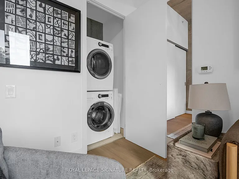 11 Charlotte St #606 — Photo 20