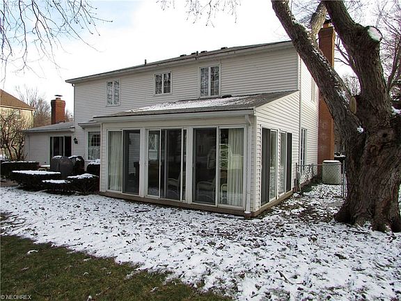 5th image of 31208 Narragansett Ln