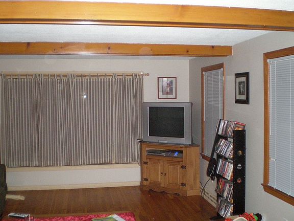 Living Room (after painting)