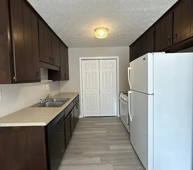 2870 Lakemont Dr SW #2870 — Photo 3