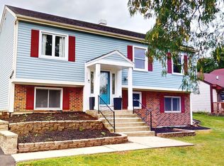 304 Jackson St, Bartlett, IL