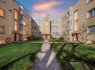 2046 E 72nd Pl #2W, Chicago, IL
