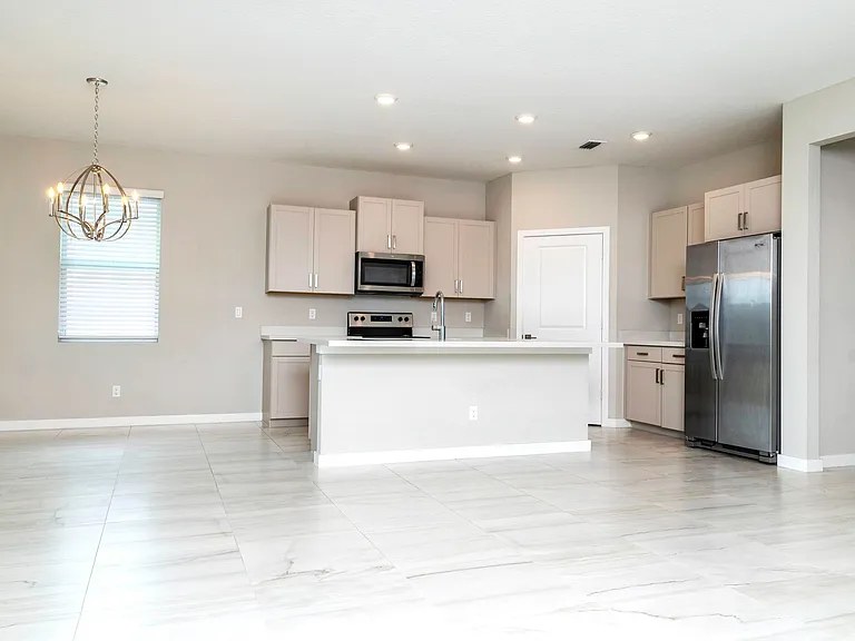 4530 NW Exchange Ave — Photo 5
