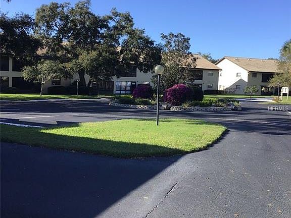 2nd image of 360 Three Lakes Ln Unit C
