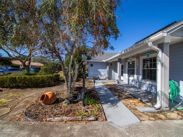 27 Prince Anthony Ln, Palm Coast, FL 32164