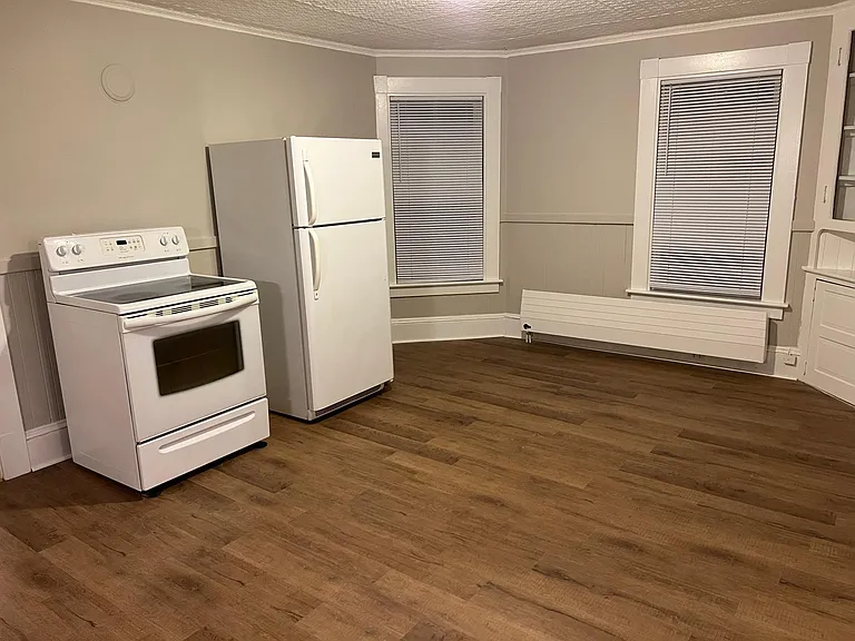 186 Beech St #2 — Photo 9