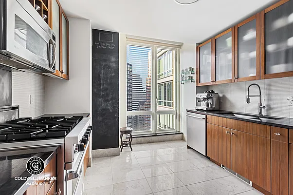 250 East 53rd Street #3004 in Turtle Bay, Manhattan | StreetEasy