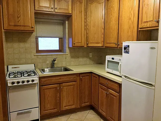 Rented by Joe Gotham LTD | media 21