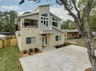 4312 Oaklawn St, Bryan, TX 77801