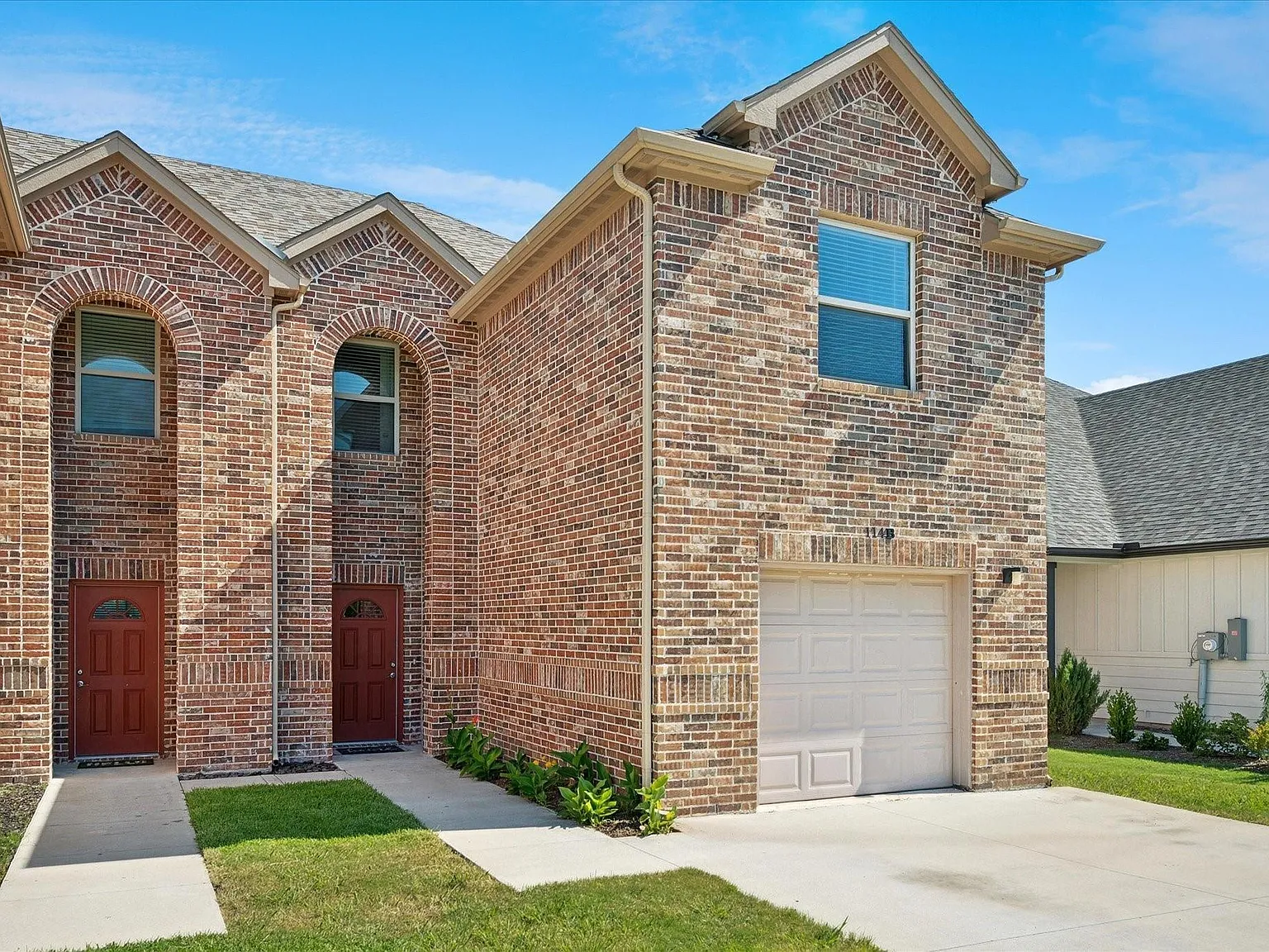 3 bed, 1413 sqft, $1,800 — Photo 1