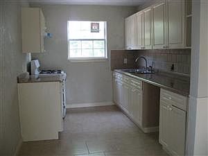 1st image of 338 Surratt Dr