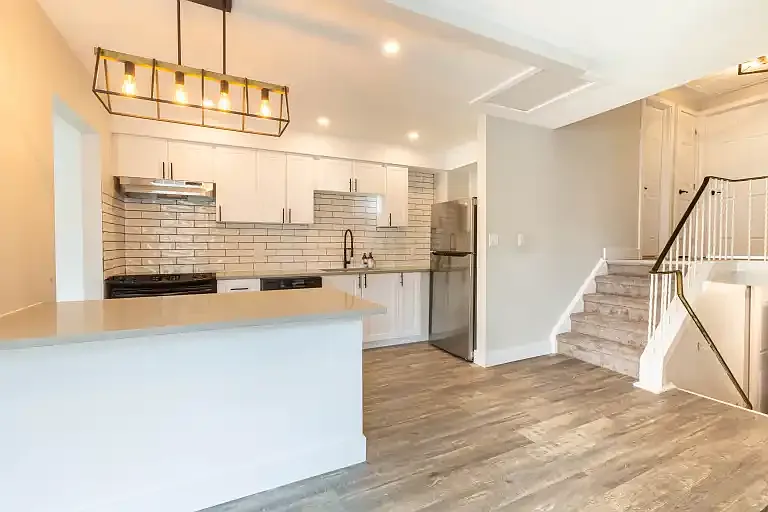 1149 Basswood Pl #1A — Photo 3