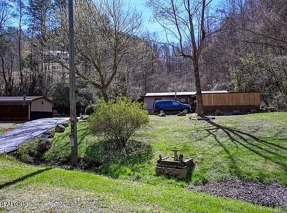 2nd image of 1069 Bryan View Rd