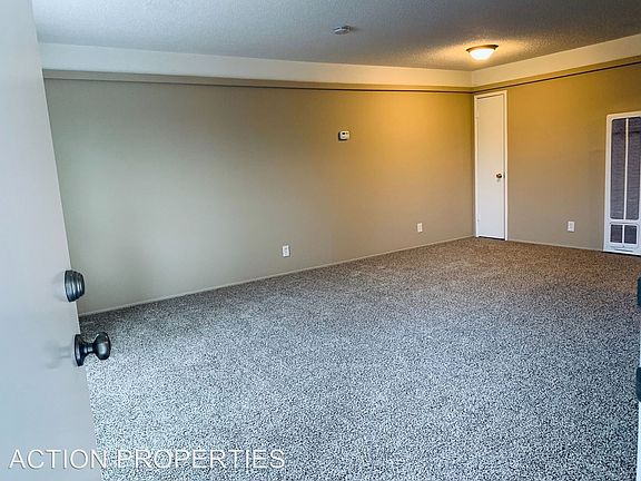 3rd image of 611 Washington Blvd APT 2