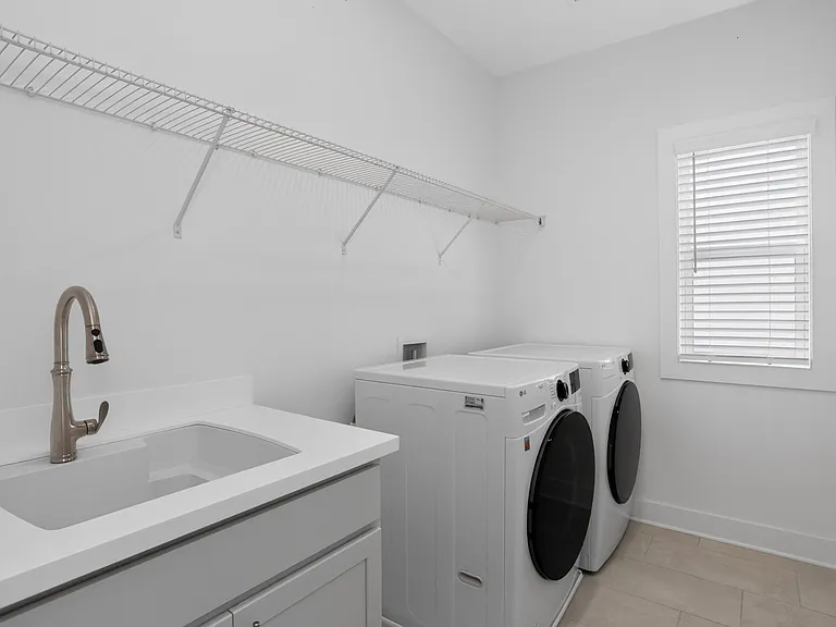 1241 Westshore Dr — Photo 30