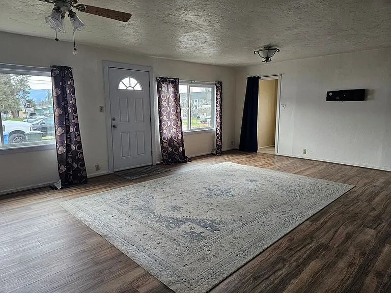 1420 Gleason Ave — Photo 10