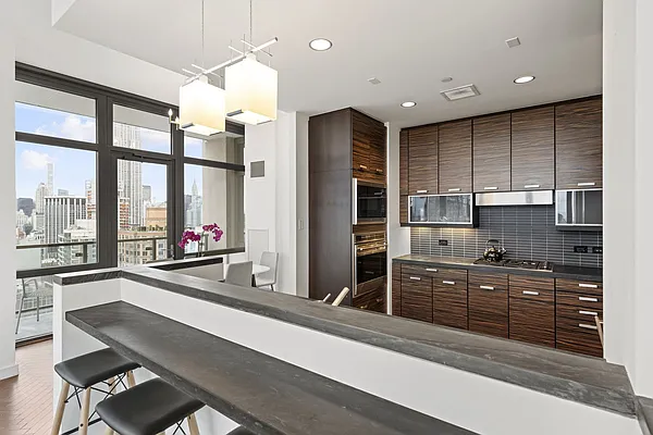 Sold by Compass | media 3