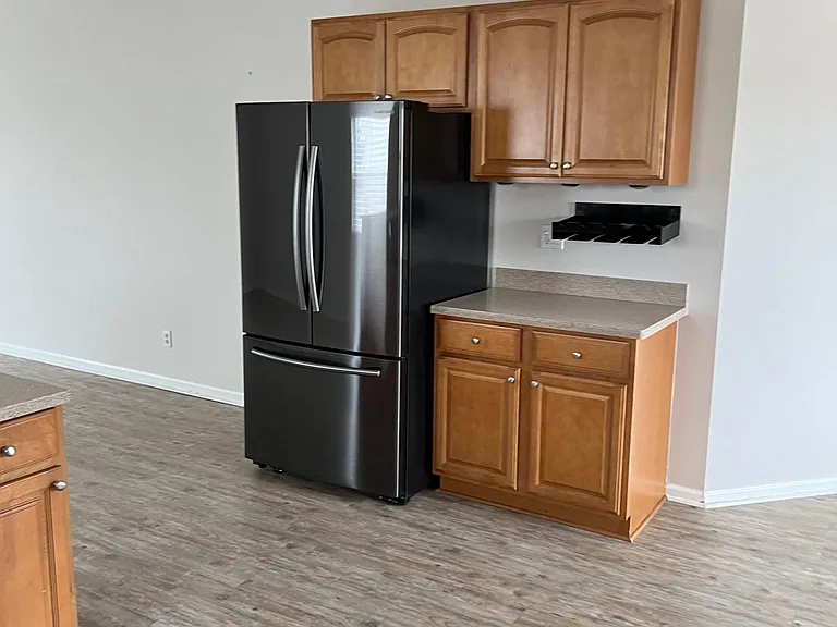 342 Greenwood St — Photo 3