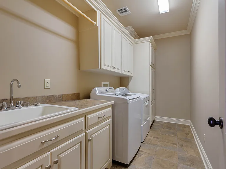 103 Ashville Ln — Photo 15