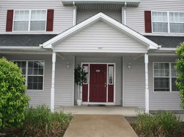 9937 Delray Dr #2, New Middletown, OH 44442