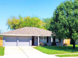 5902 Hewitt Dr, Houston, TX 77092