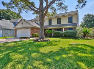 10002 Rio Bravo Rd, Houston, TX 77064