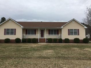 705 Cressfield Dr, West Point, VA 23181