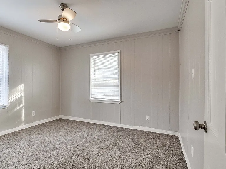 506 E Curtis Dr — Photo 20