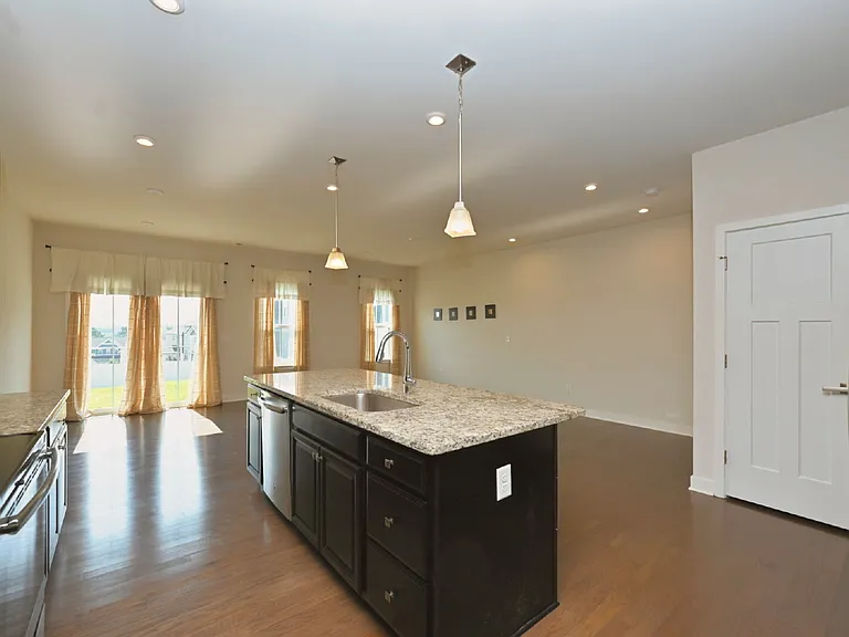 266 Dartmoor Pl — Photo 13