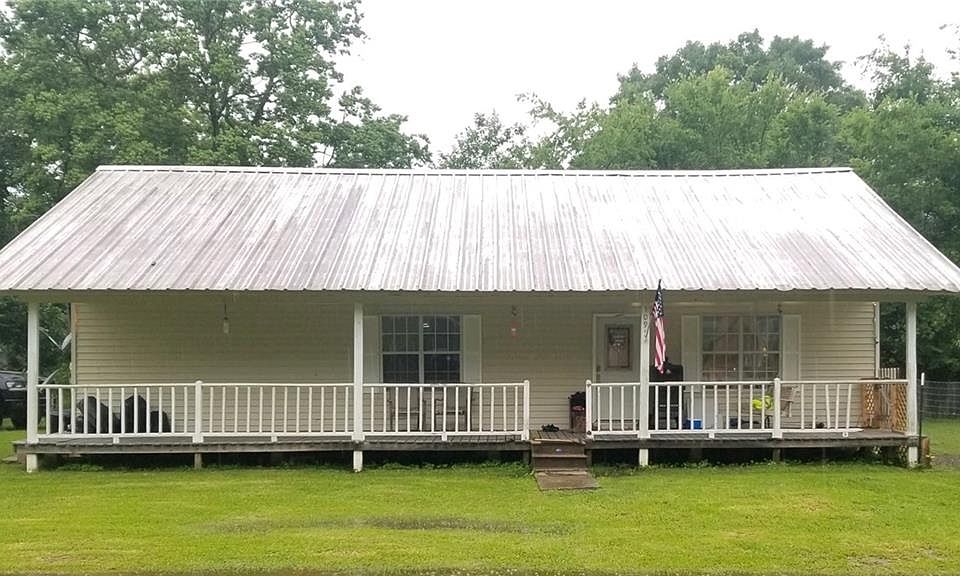 1st image of 309 Willow Dr
