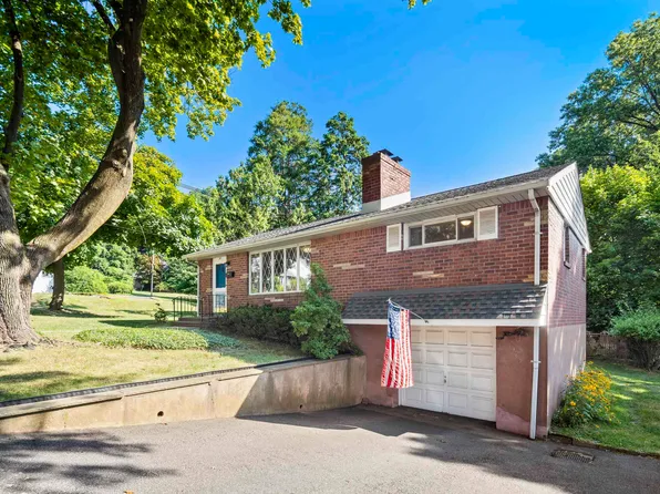 A1 Mount Washington Dr, Clifton, NJ 07013