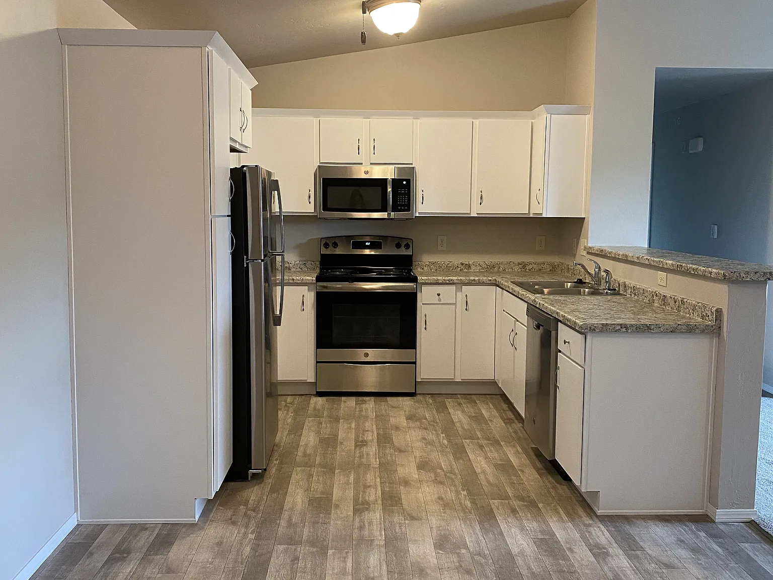 641 Green Bay Rd — Photo 1