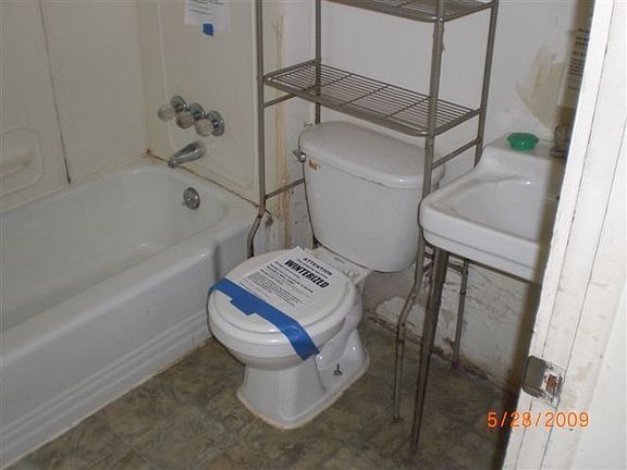 4th image of 1041 N McDonel St