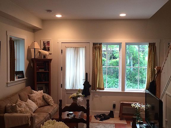 2nd image of 426 N Columbus St