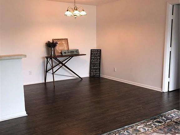 4th image of 84 Mallard Glen Dr APT 3
