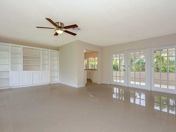 4th image of 1760 NW 39th St