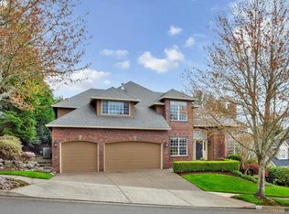 2520 Beacon Hill Dr, West Linn, OR