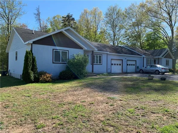 806 Fyler Rd, Kirkville, NY 13082