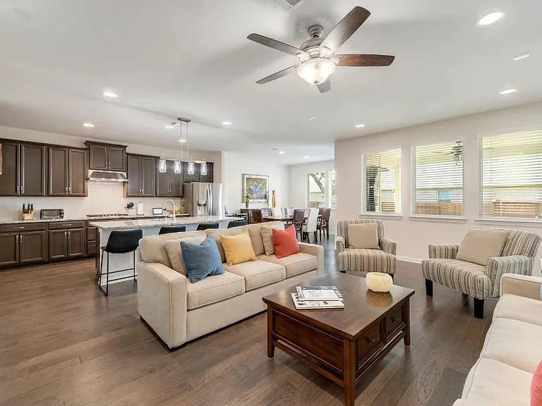 4505 Arques Ave — Photo 3