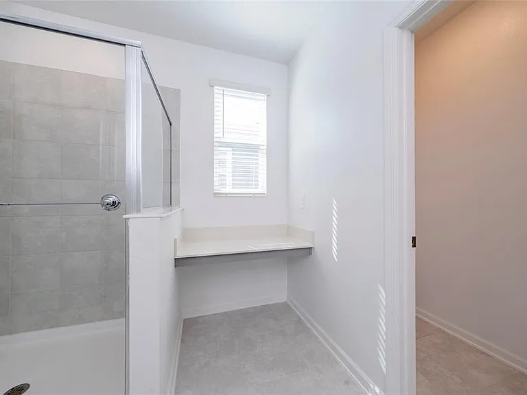 4132 Jespersen St — Photo 18