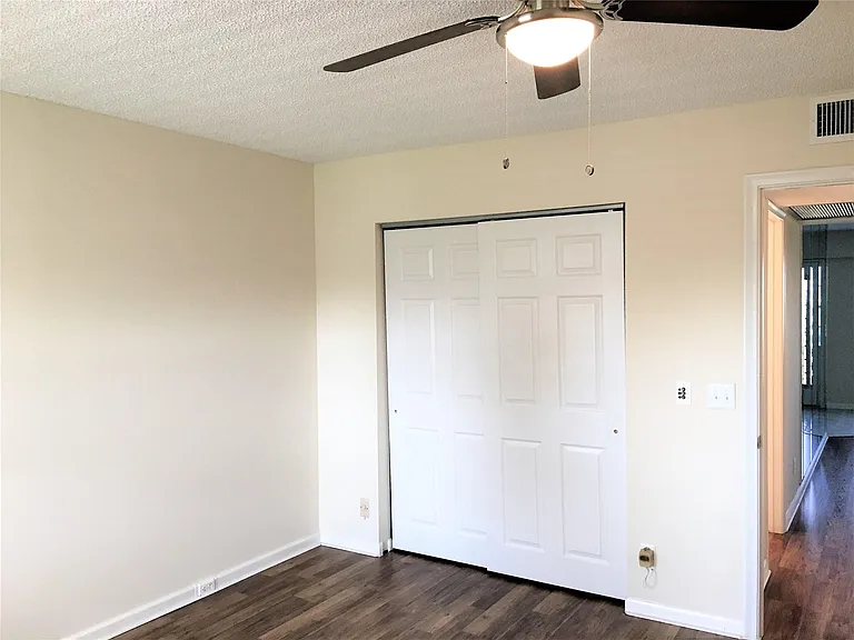 551 SW 135th Ave #405B — Photo 18