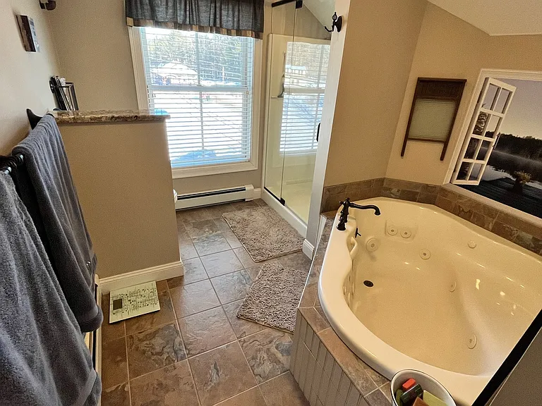 1374 Village Rd #4 — Photo 15