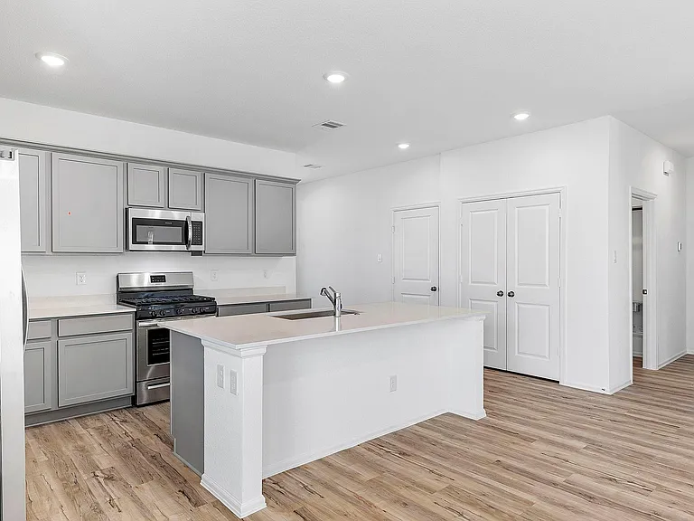 31546 Beacon Cove Trl — Photo 8