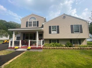 22 Deer Run, Oakland, ME 04963