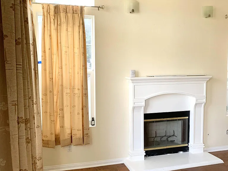 Living Room. As you enter the house. It has high ceiling