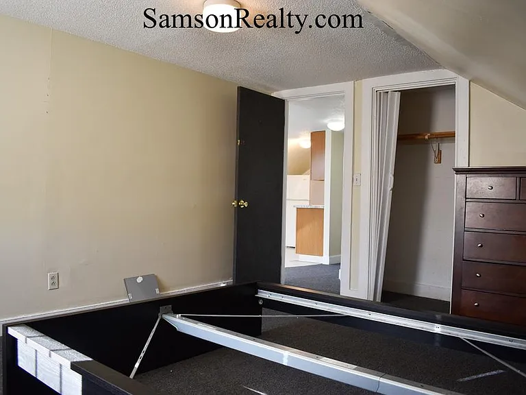 122 Doyle Ave #6 — Photo 4