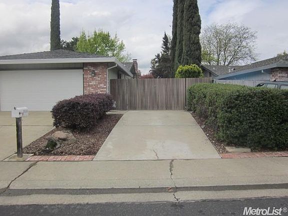 3rd image of 1514 Crestmont Oak Dr